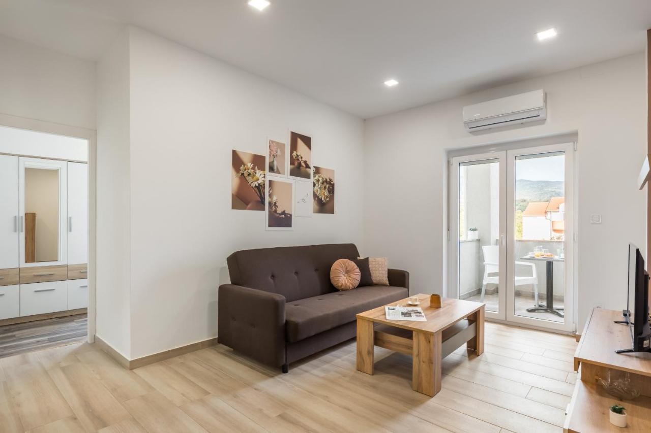 Apartments Villa Salona Sky מראה חיצוני תמונה