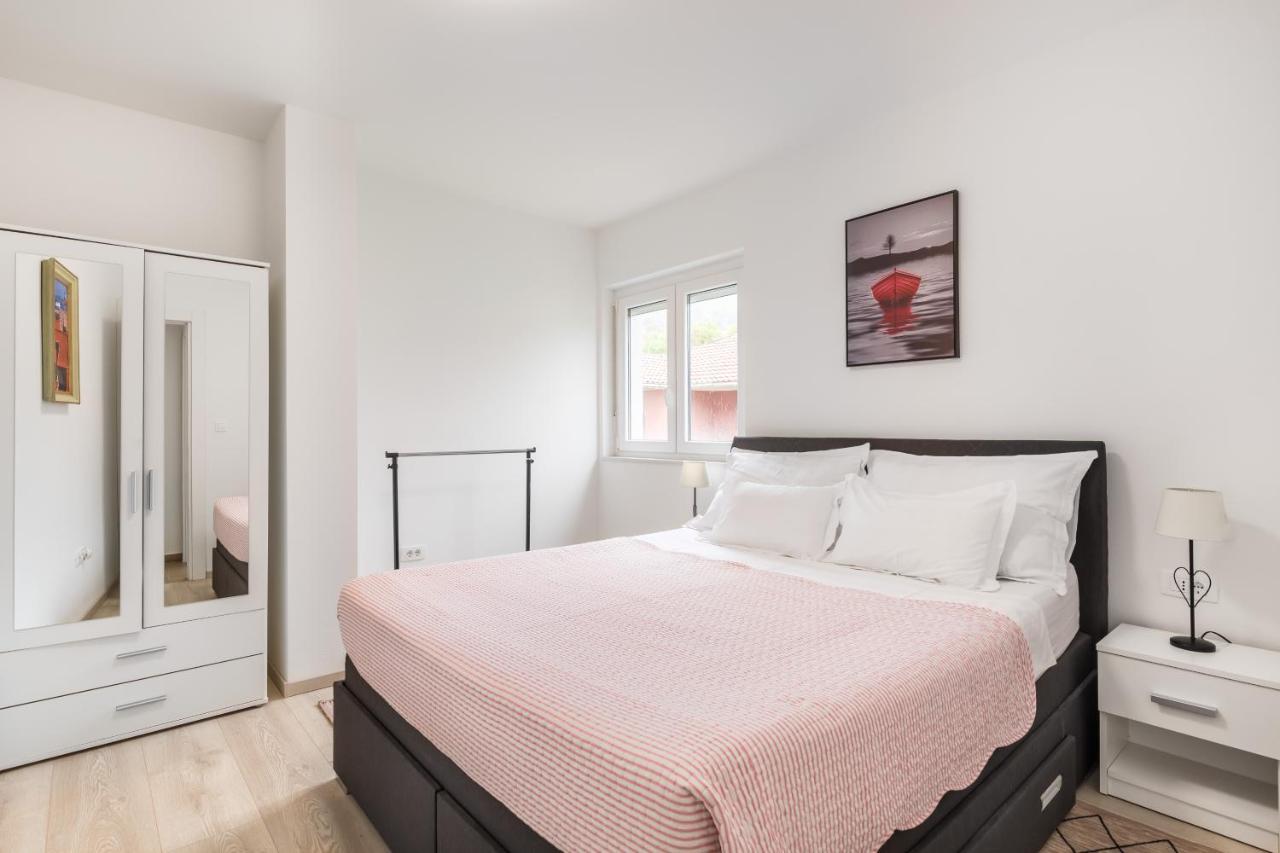 Apartments Villa Salona Sky מראה חיצוני תמונה
